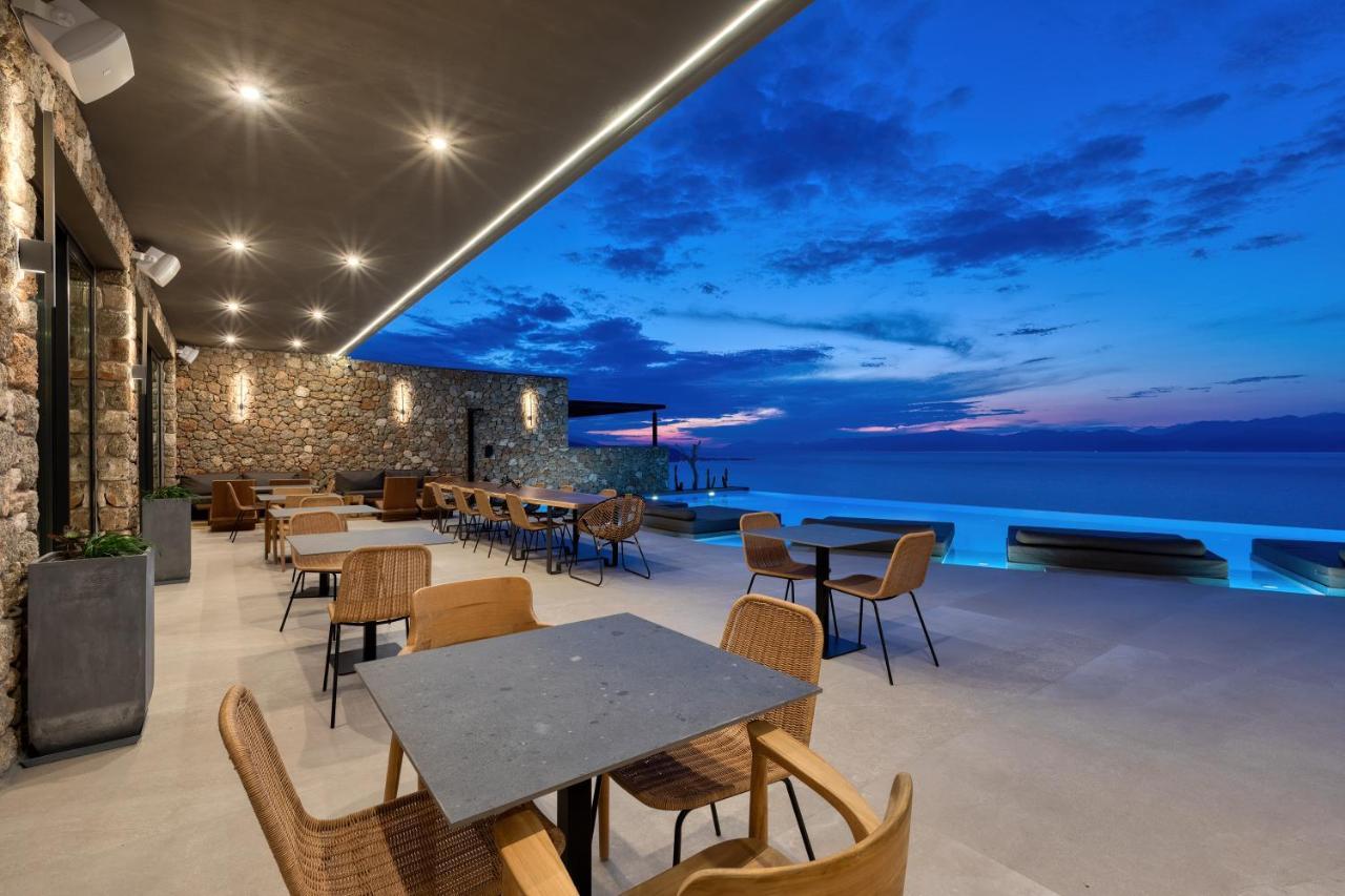 ​Le Grand Bleu Resort Derveni Esterno foto