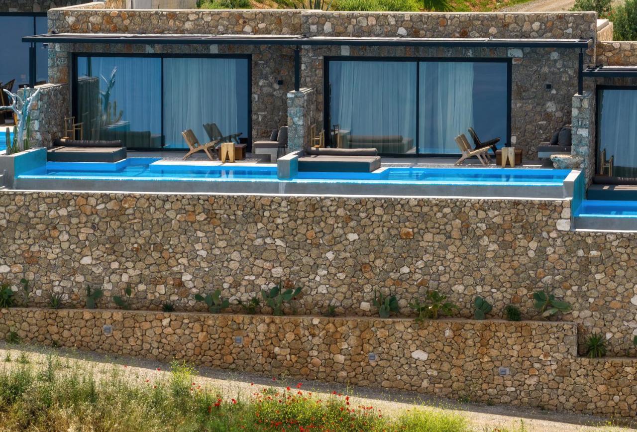 ​Le Grand Bleu Resort Derveni Esterno foto